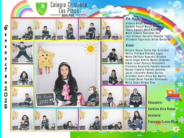 Cuadro cubo de un medio menor, colegio valparaíso, con uniforme, fondo blanco y juguetes en los cubos